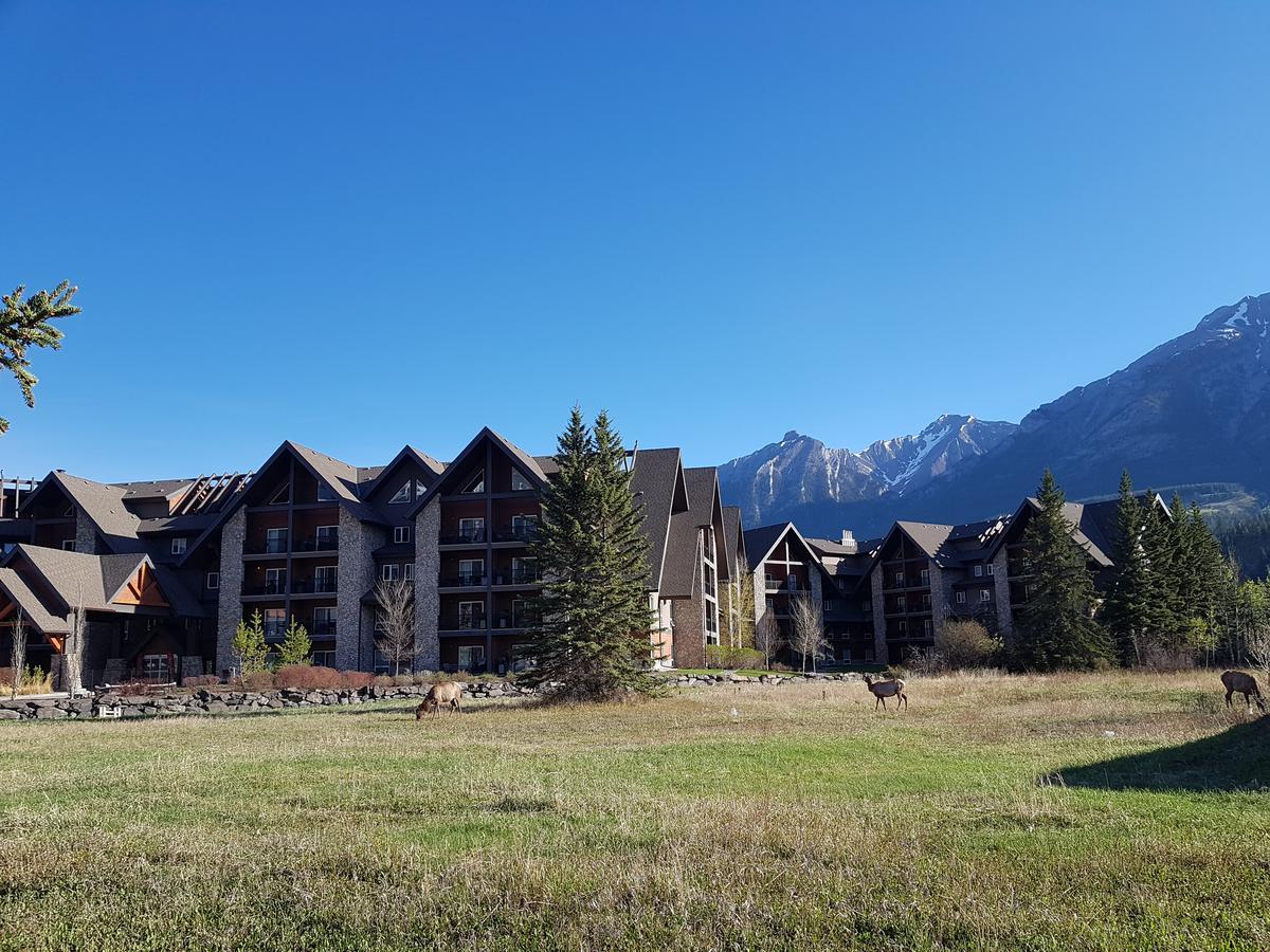 Paradise Resort Club And Spa Canmore Exterior foto